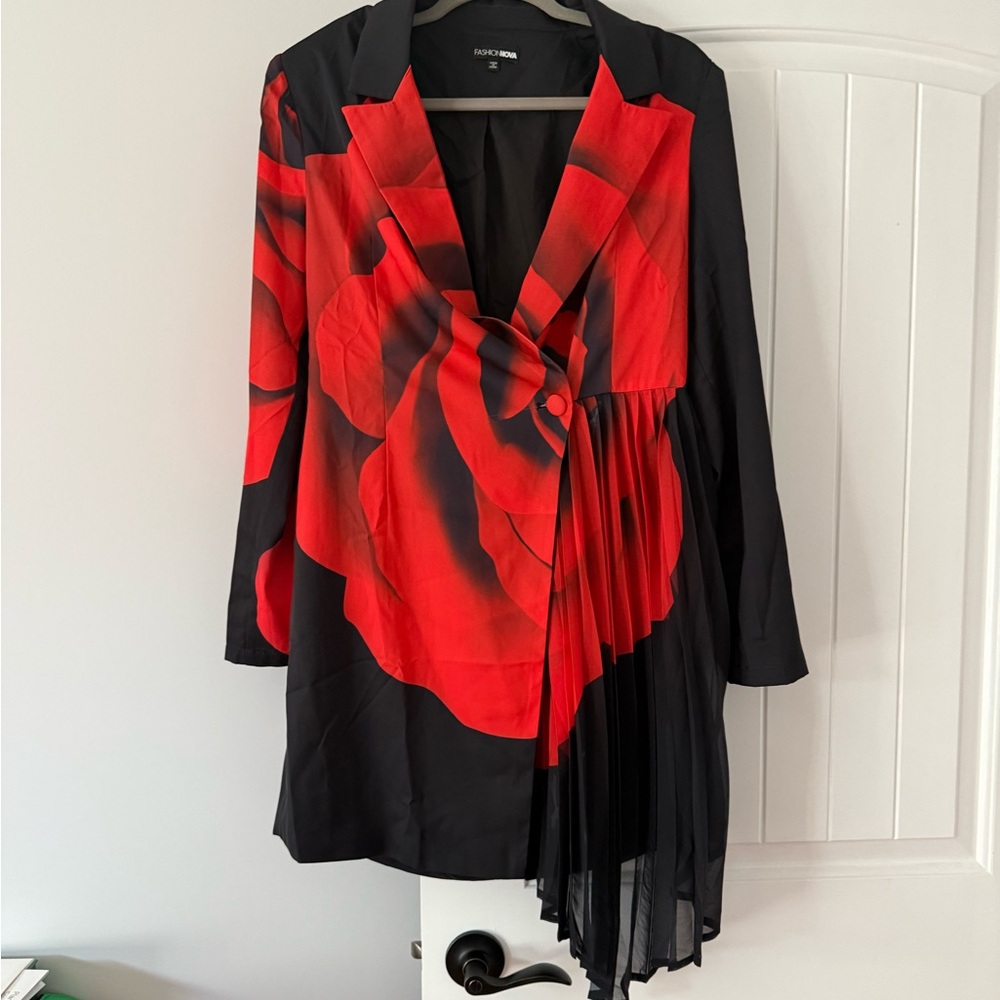 Fashion Nova Red and Black Floral Wrap Mini Dress - Picture 4 of 9